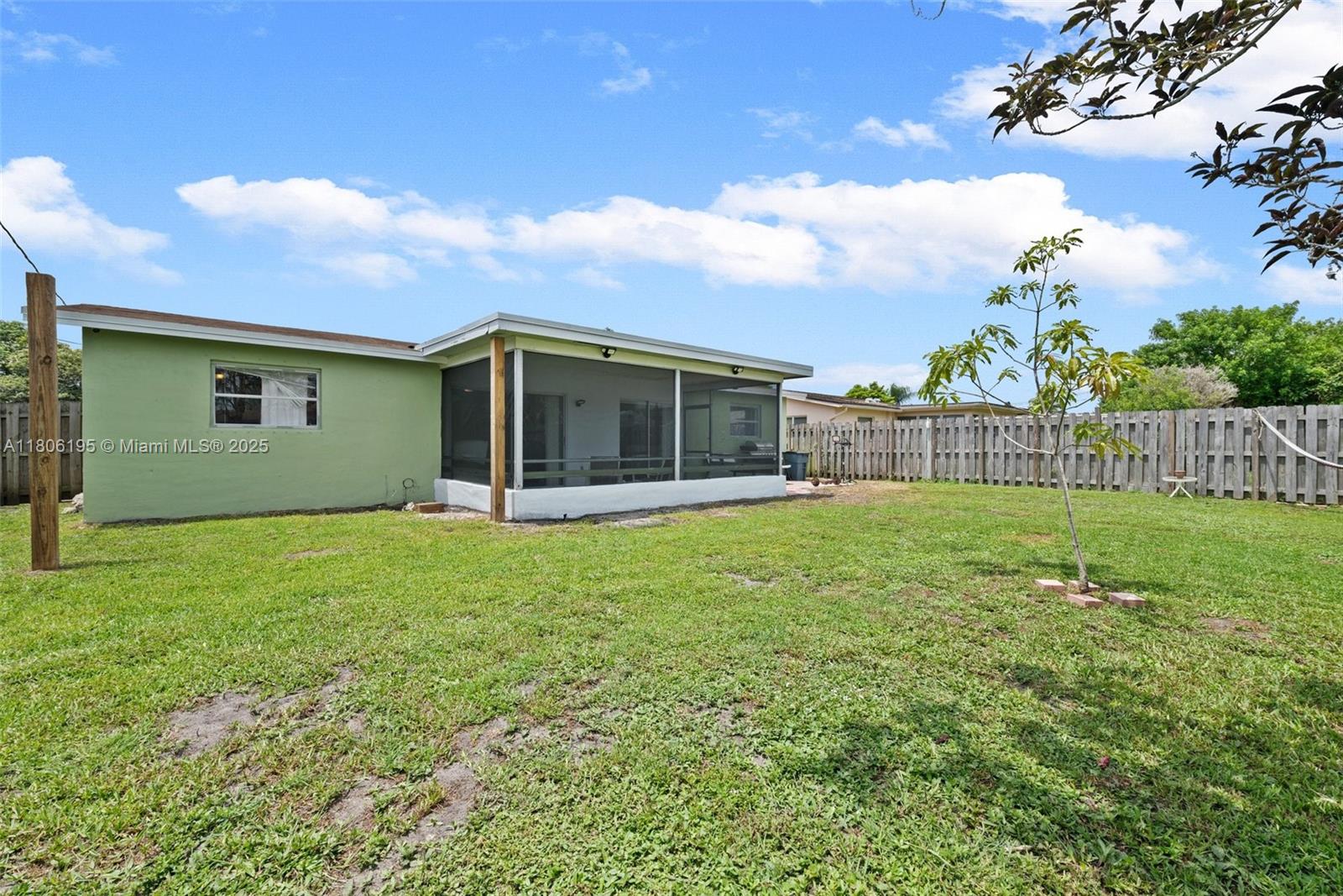 SUNRISE GOLF VILLAGE SEC - Residential