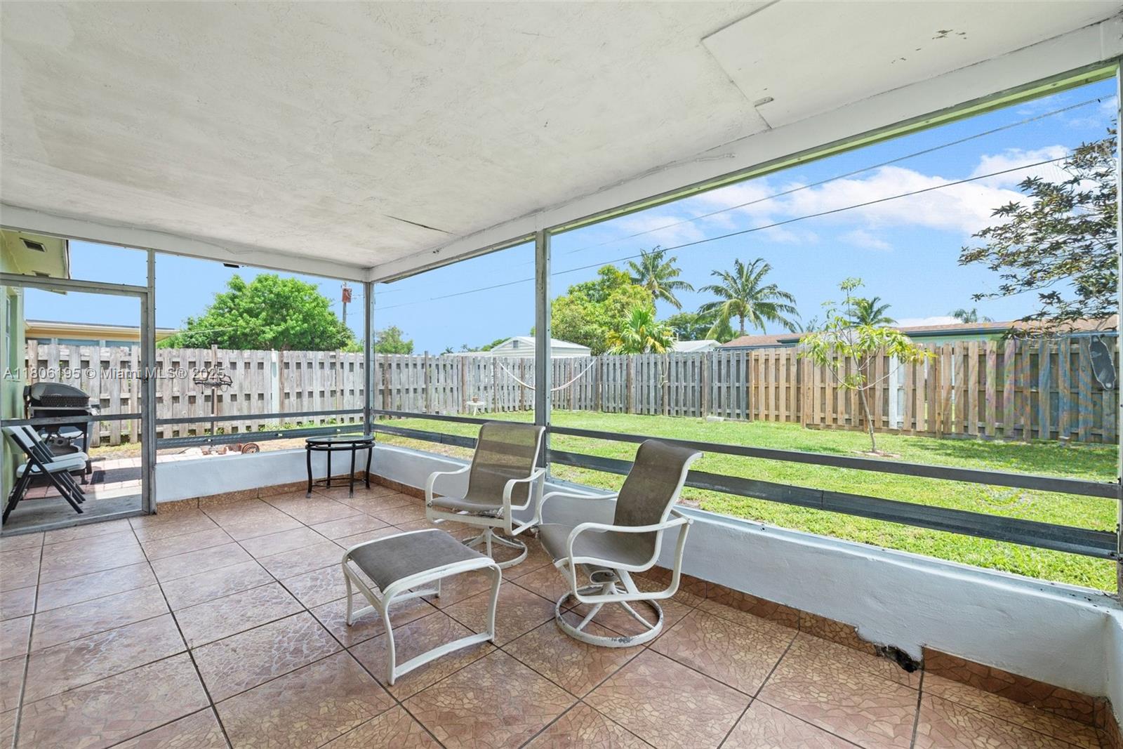 SUNRISE GOLF VILLAGE SEC - Residential