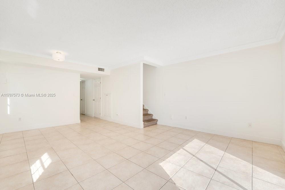 COURTYARDS AT KENDALL CON - Residential