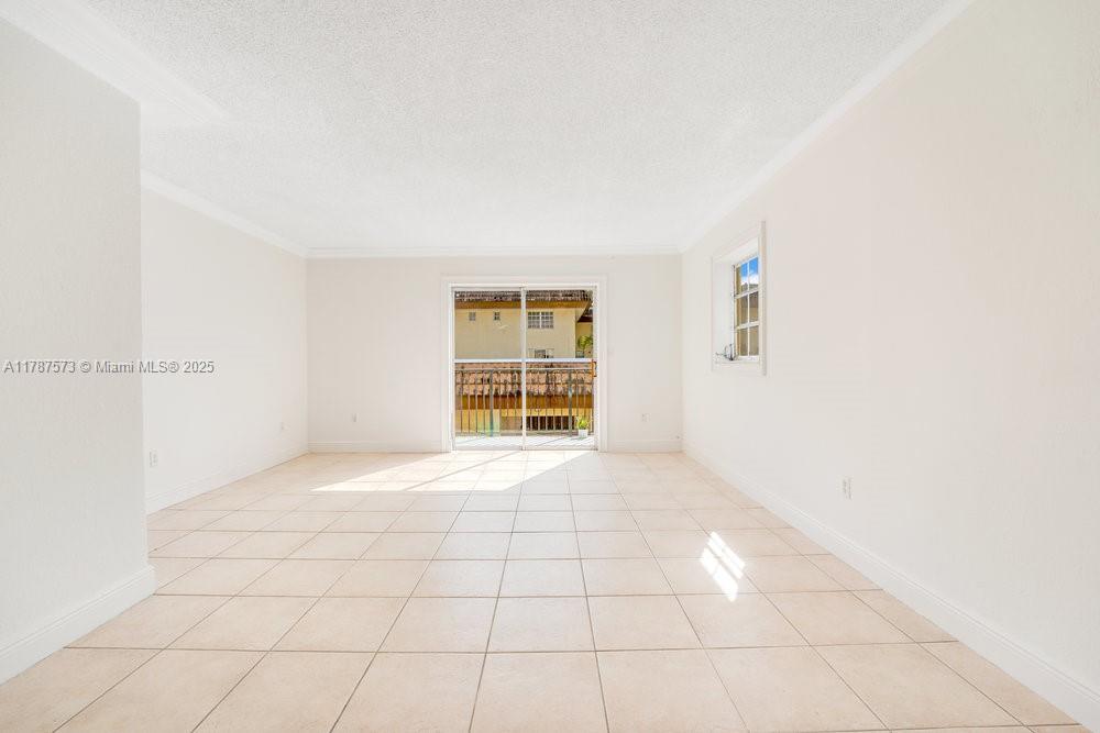 COURTYARDS AT KENDALL CON - Residential