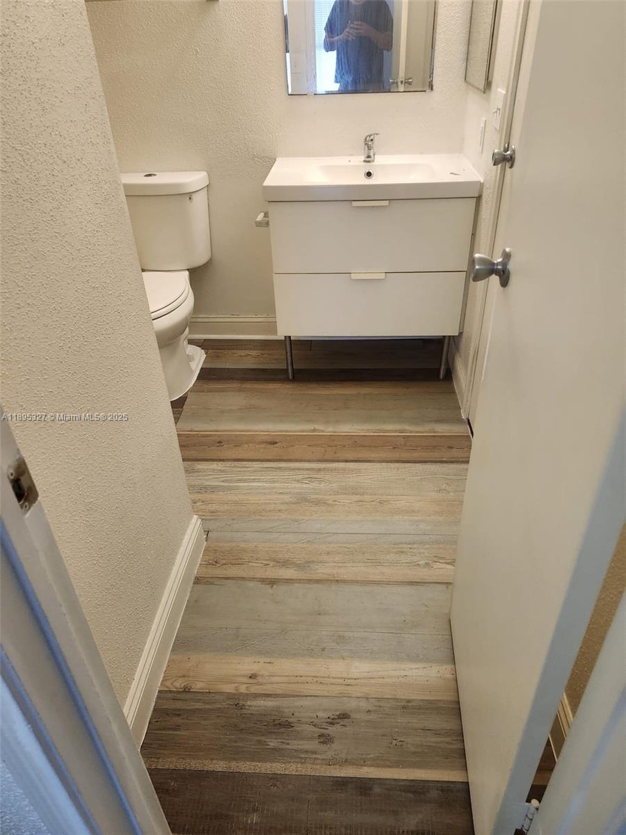 SAVANNAH AT RIVERSIDE CON - Residential