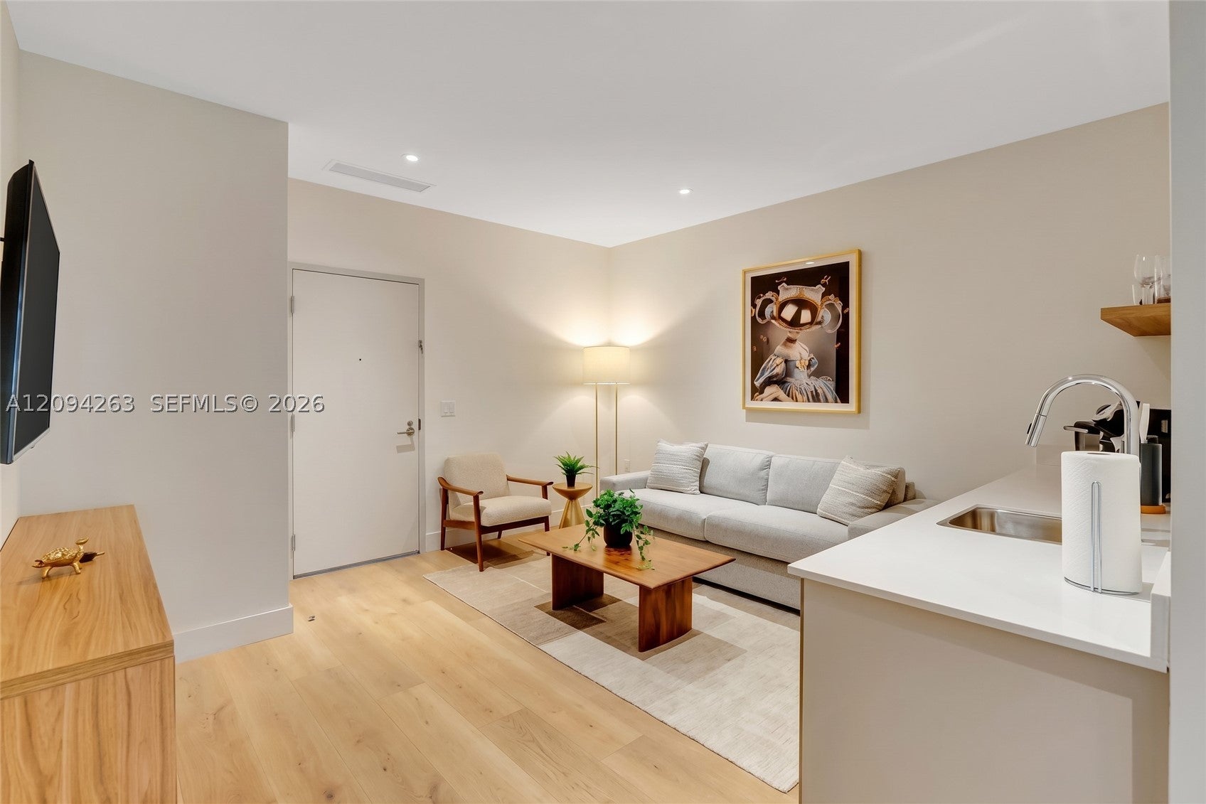 229 SW 9th St 505