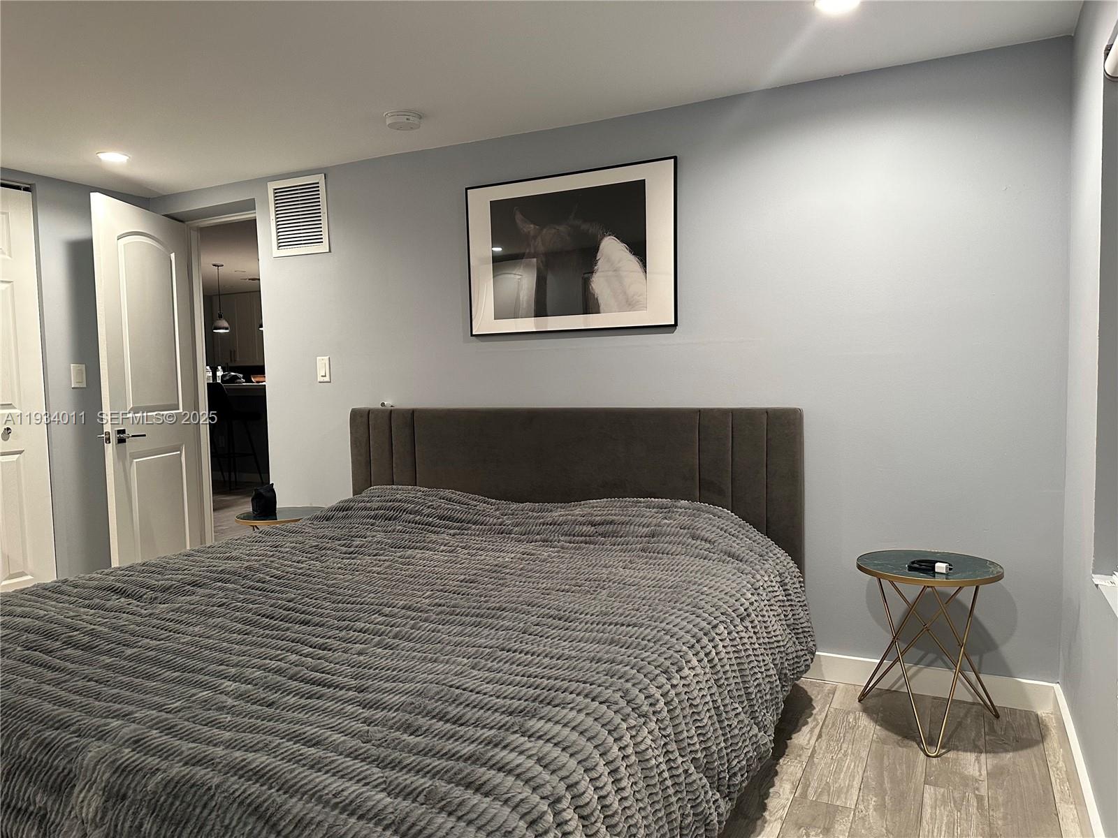 MARCH ESTATES AMEN - Residential