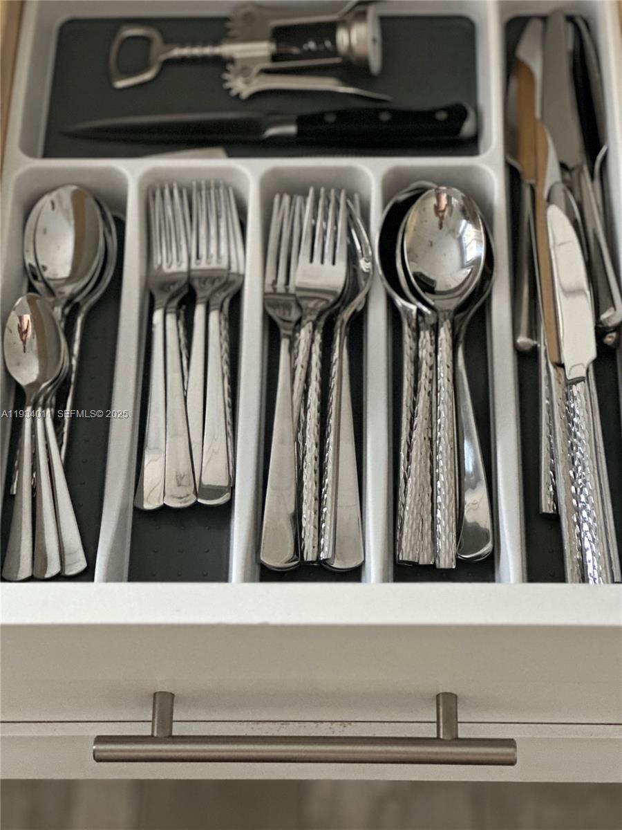 MARCH ESTATES AMEN - Residential