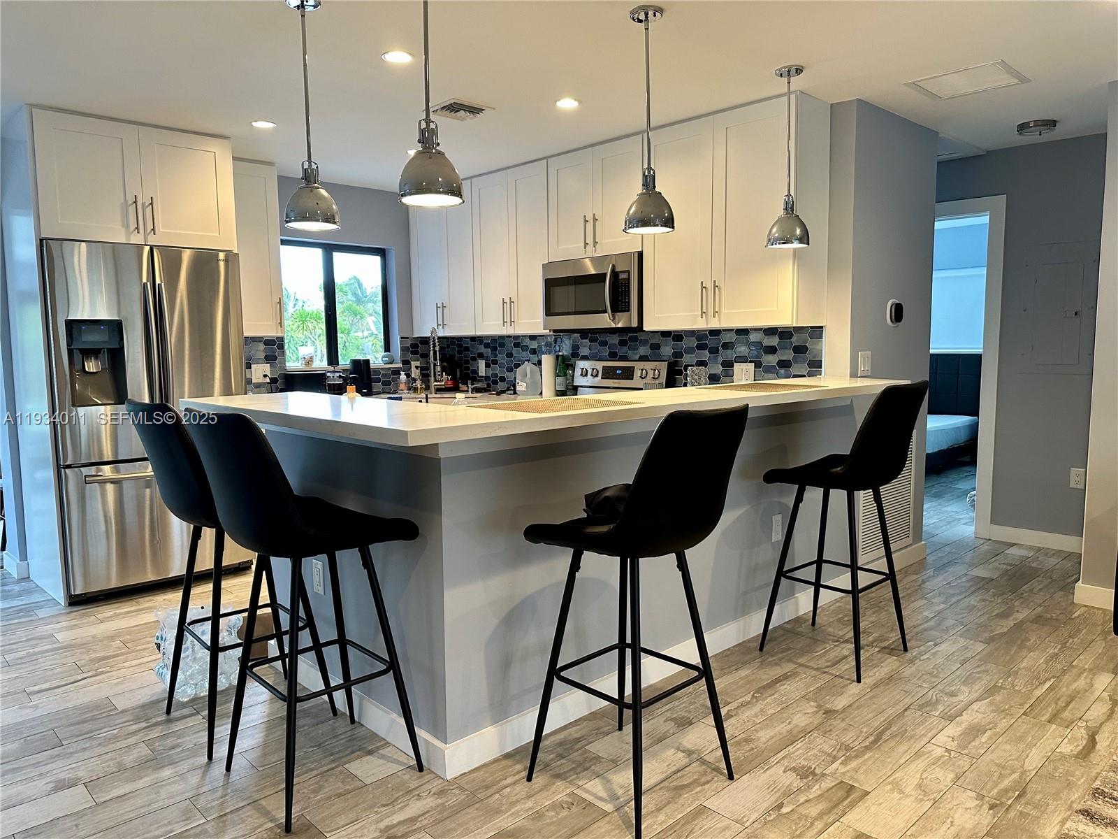 MARCH ESTATES AMEN - Residential