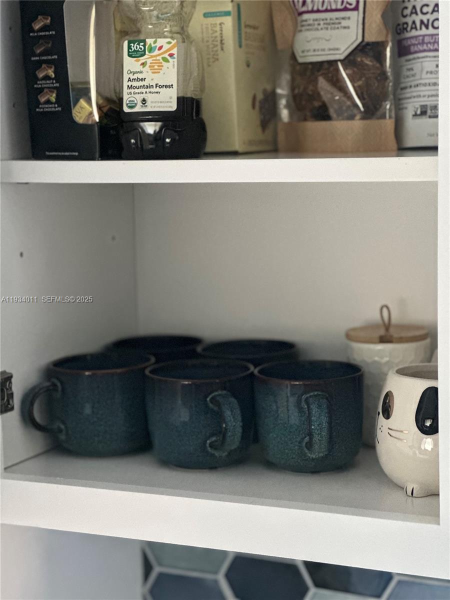 MARCH ESTATES AMEN - Residential