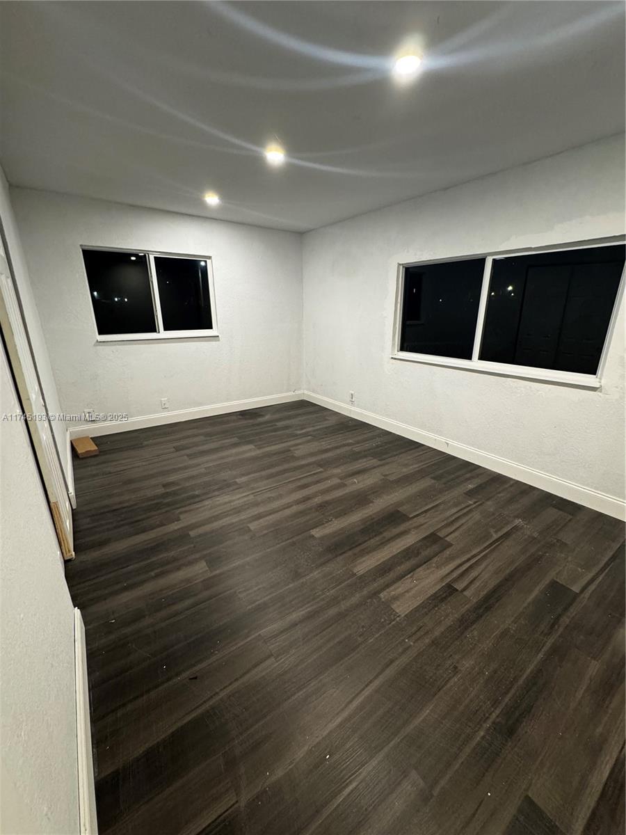 PARK MANOR 1 - Residential Lease