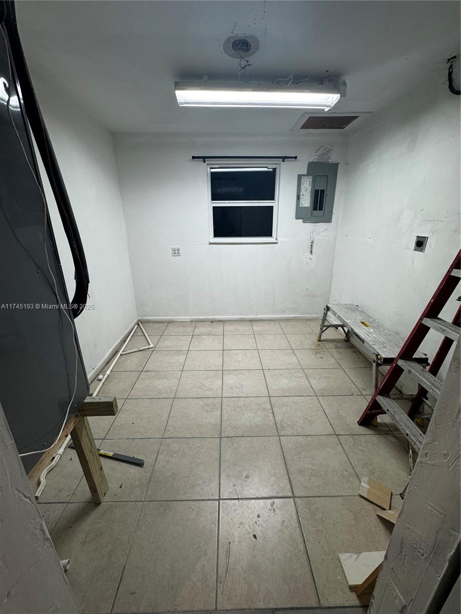 PARK MANOR 1 - Residential Lease