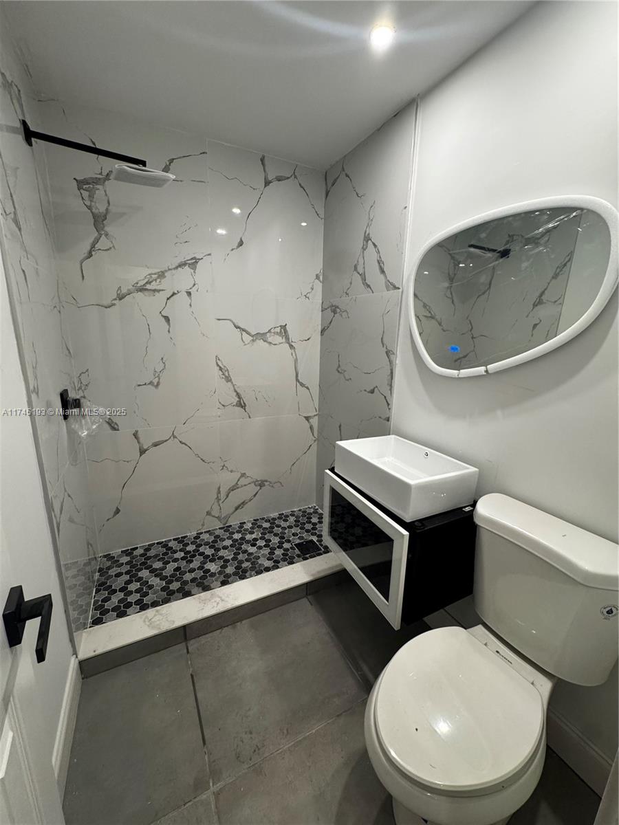 PARK MANOR 1 - Residential Lease