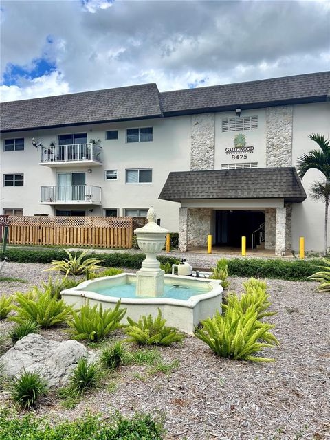 8475 SW 94th St 217E Miami FL 33156