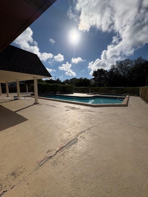 GALLOWOOD CONDO - Residential