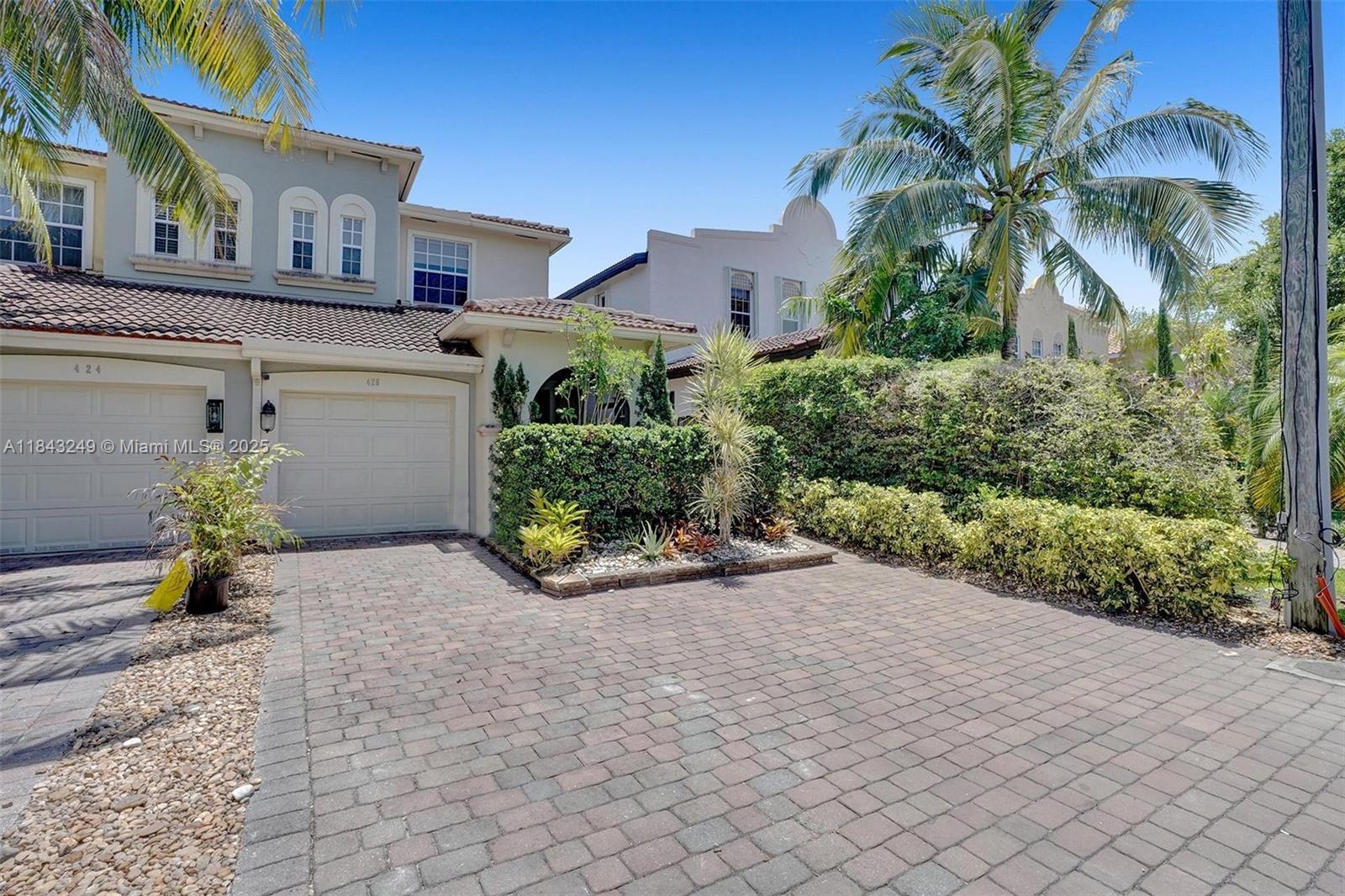 426 SW 9th St