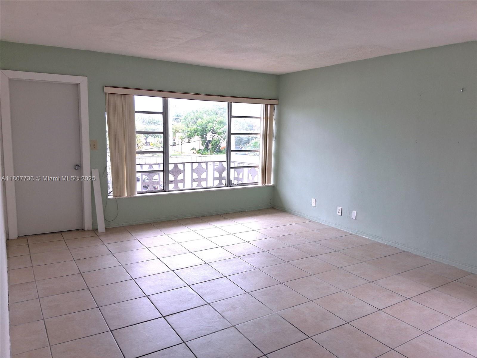 Rental Property at 16701 Ne 14th Ave 311, Miami, Broward County, Florida - Bedrooms: 1 
Bathrooms: 1  - $1,700 MO.