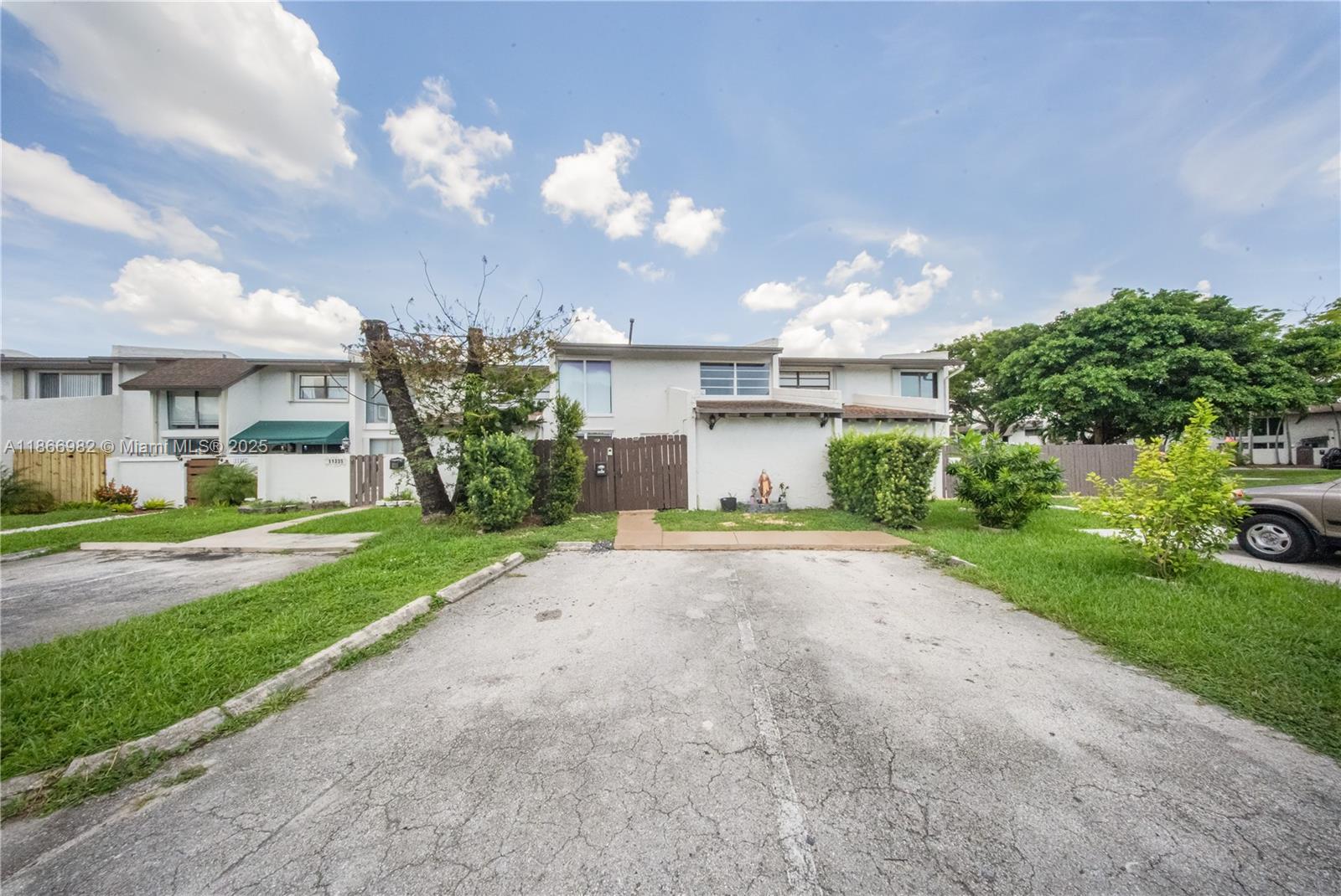 11333 SW 69th Ter