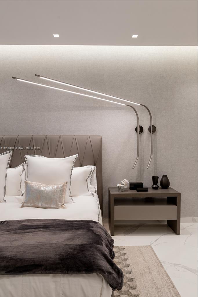 PRIVE CONDO - Residential