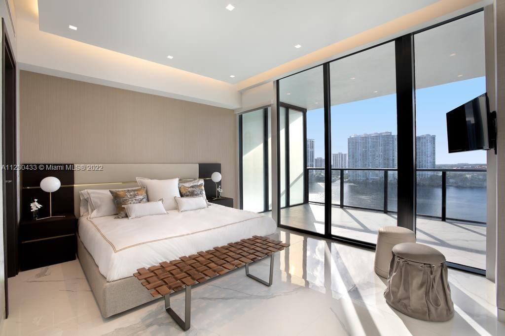 PRIVE CONDO - Residential