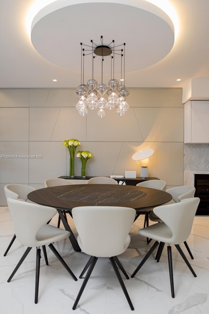 PRIVE CONDO - Residential