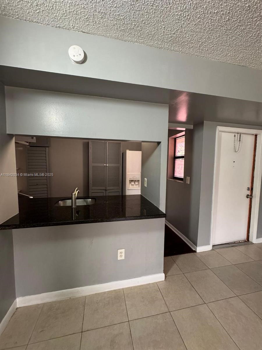 855 NE 209th St 102-34