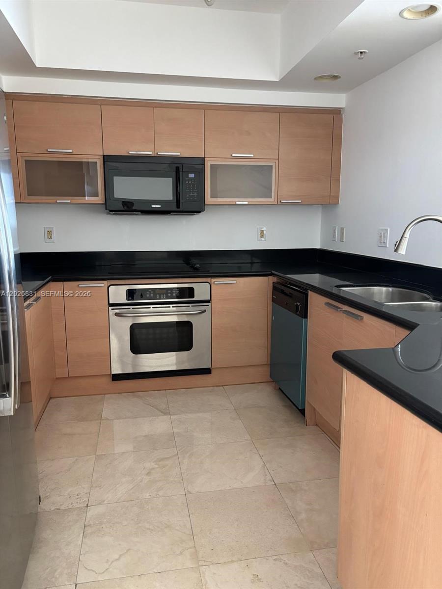 15051 Royal Oaks Ln 1401