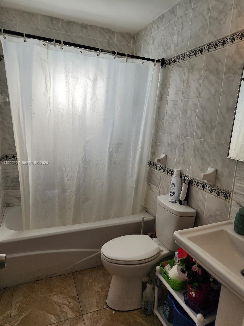 ORIOLE ESTATES SEC 4 - Residential