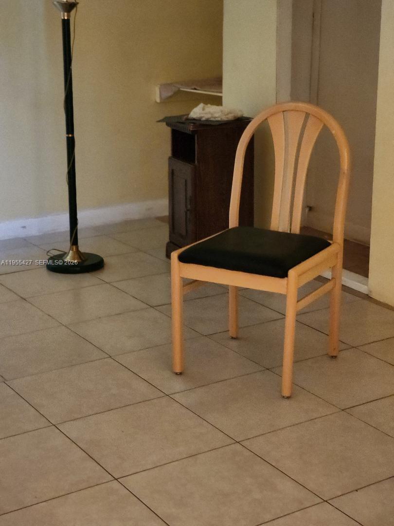 ORIOLE ESTATES SEC 4 - Residential