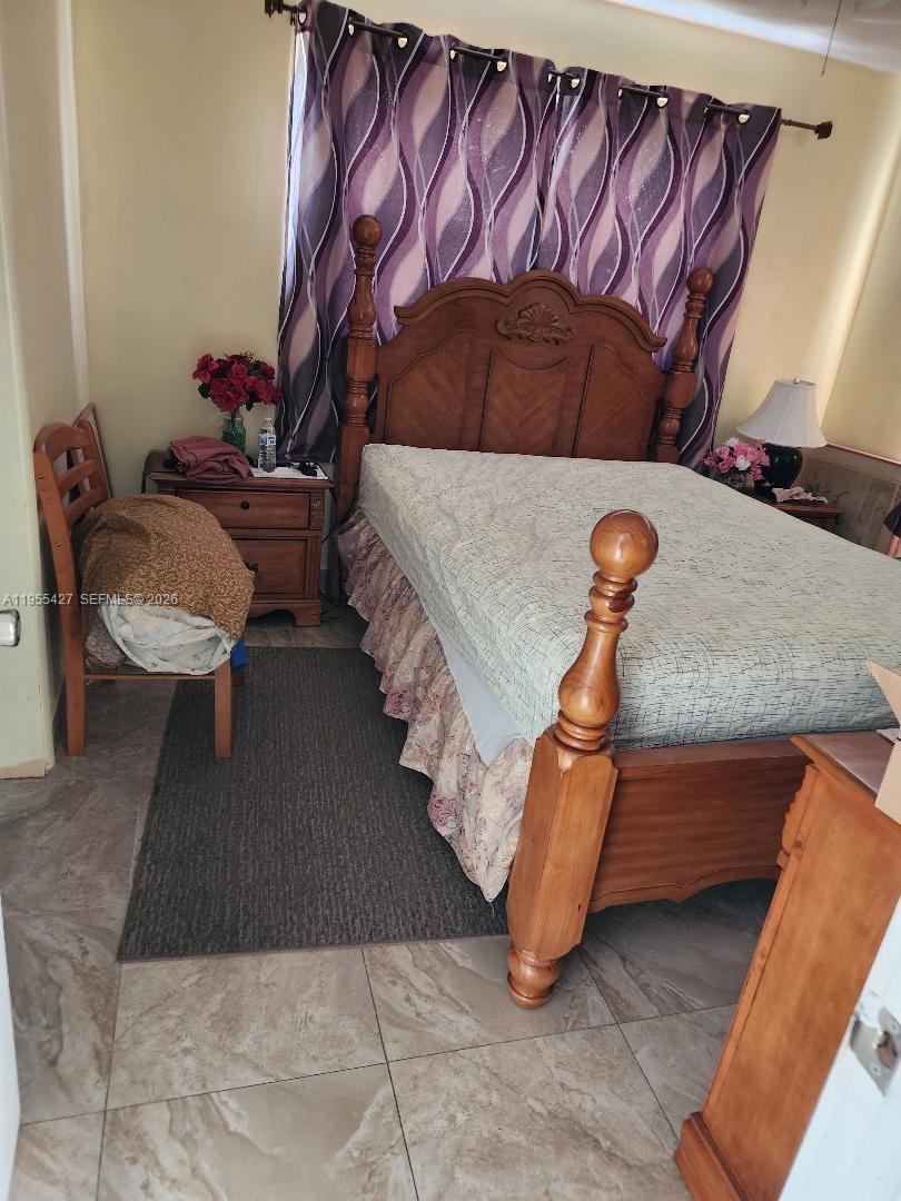 ORIOLE ESTATES SEC 4 - Residential