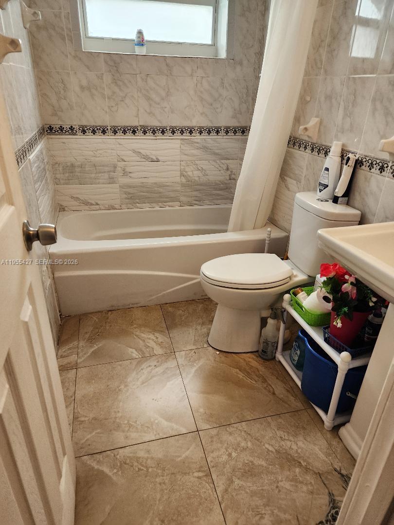 ORIOLE ESTATES SEC 4 - Residential