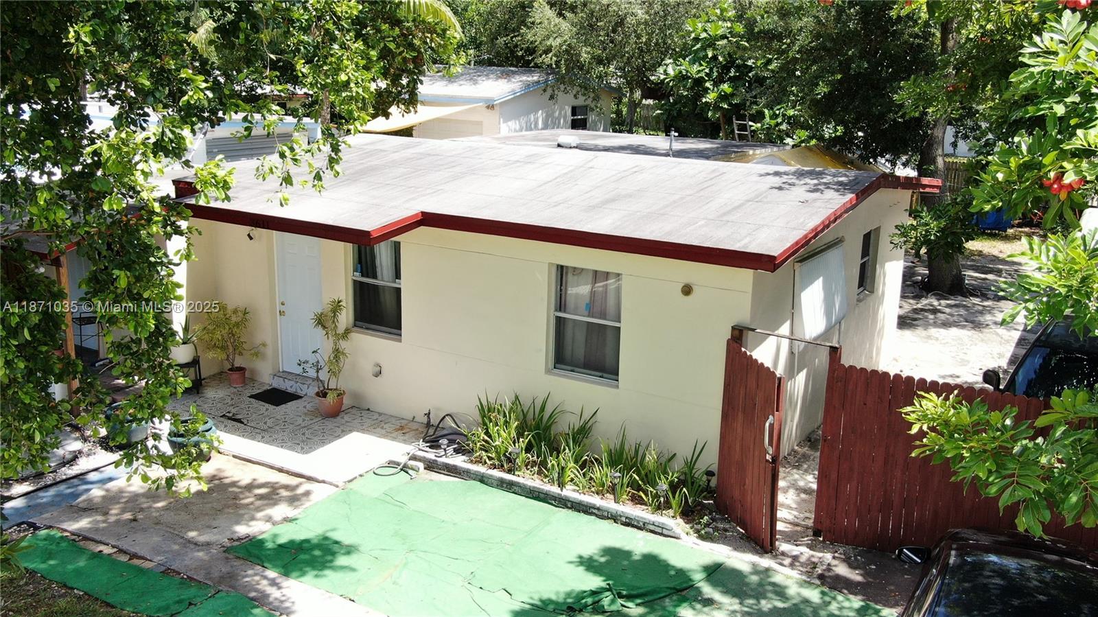 LAKE FOREST SEC ONE - Residential