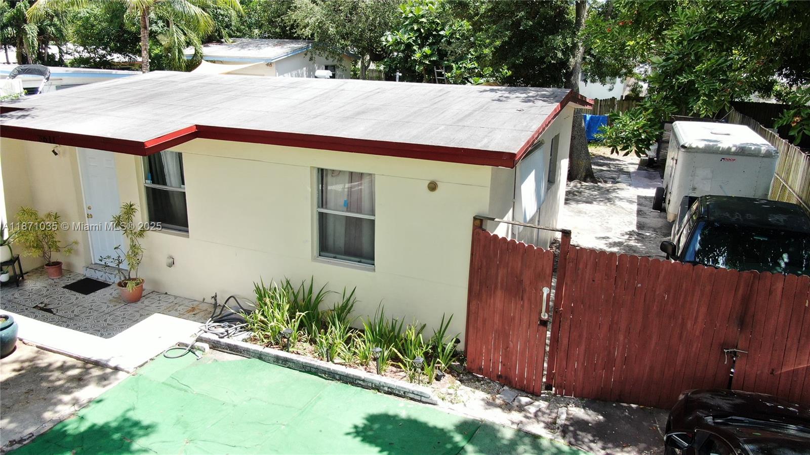 LAKE FOREST SEC ONE - Residential