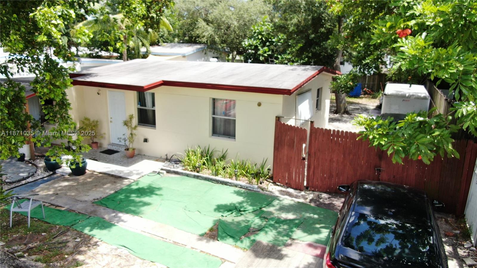 LAKE FOREST SEC ONE - Residential