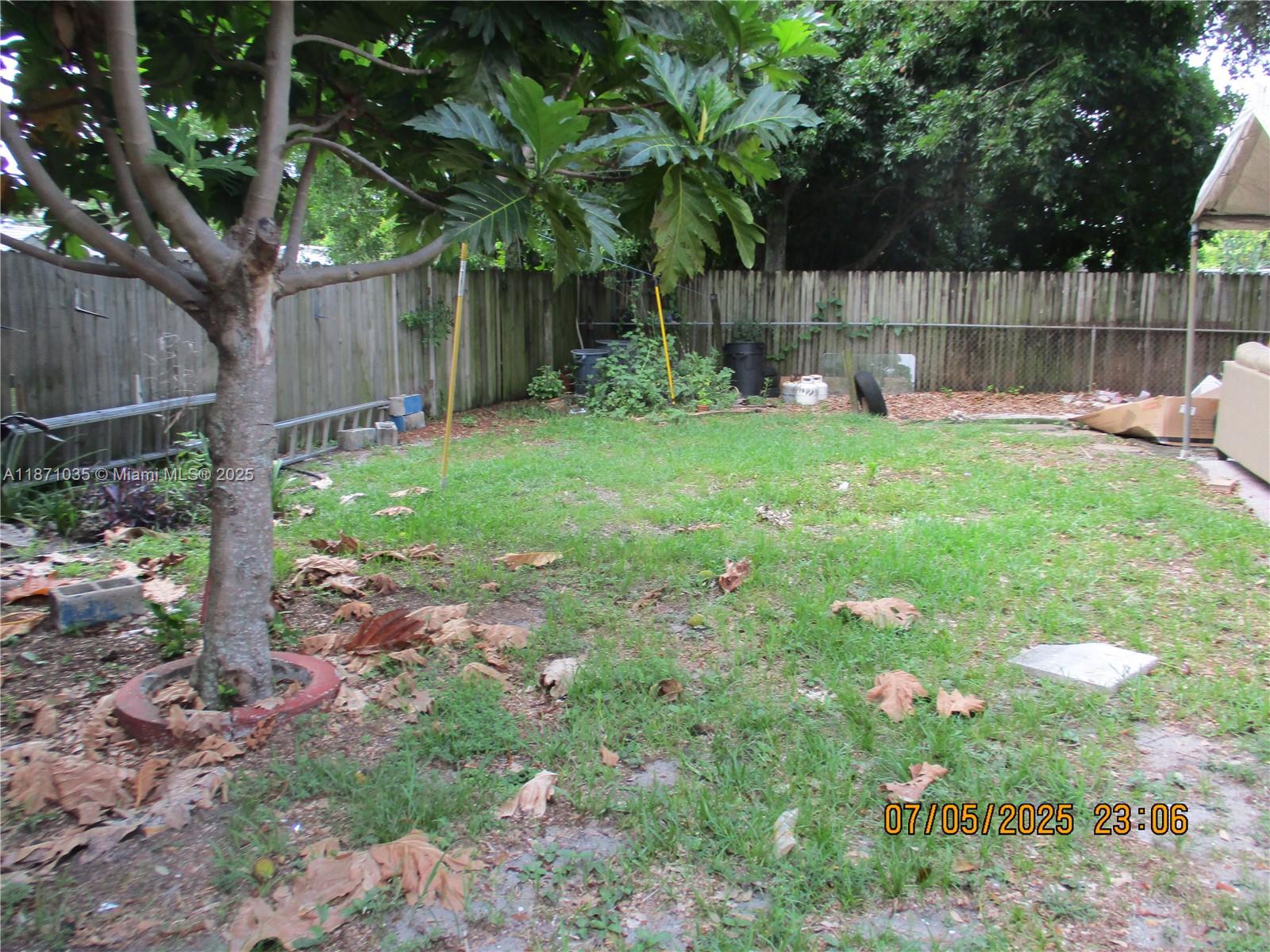 LAKE FOREST SEC ONE - Residential