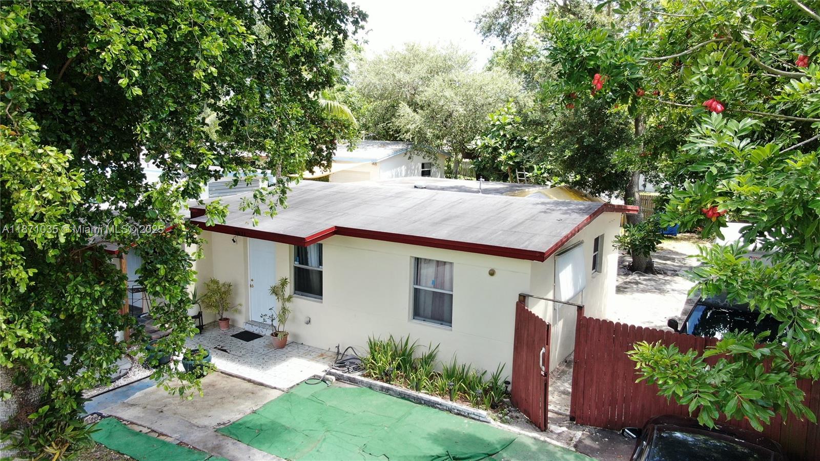 LAKE FOREST SEC ONE - Residential