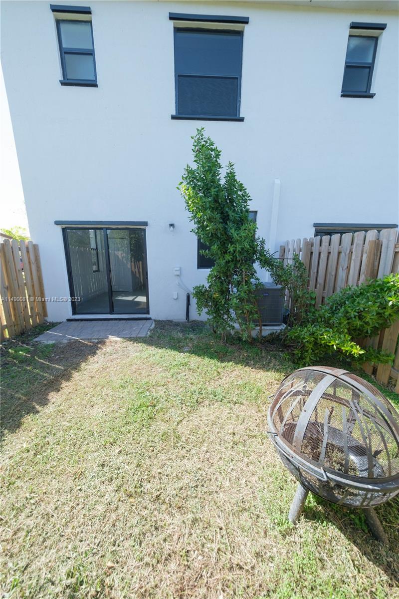 ENCLAVE SOUTH PHASE 2 - Residential