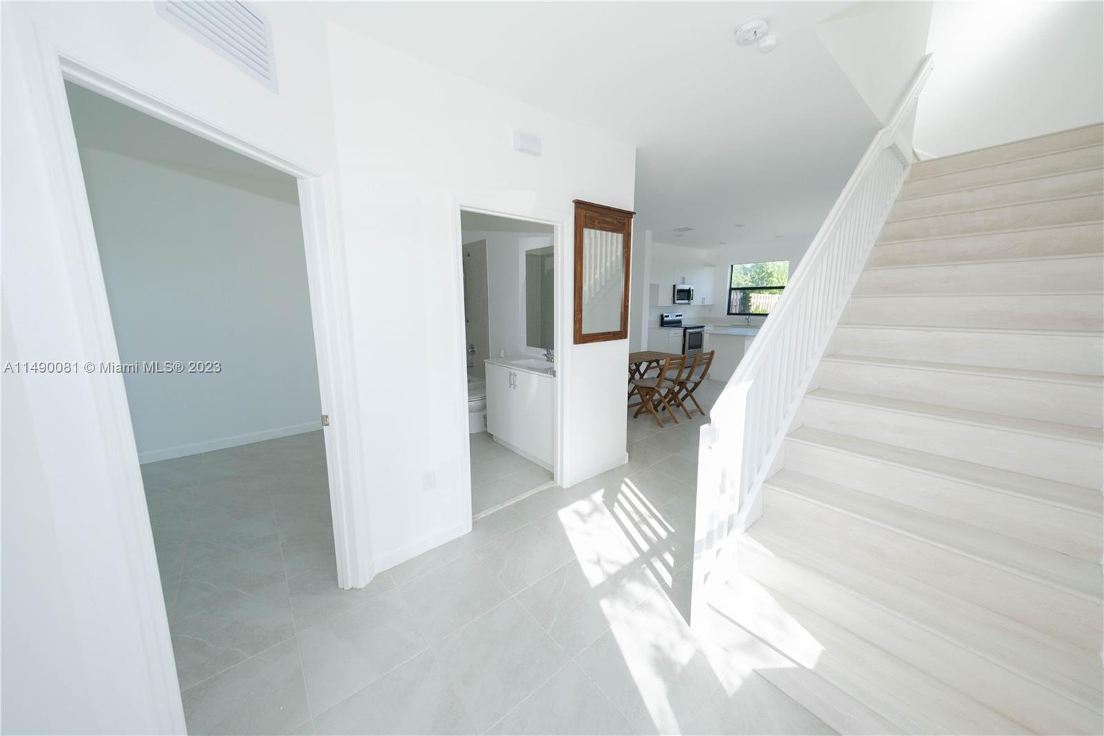 ENCLAVE SOUTH PHASE 2 - Residential