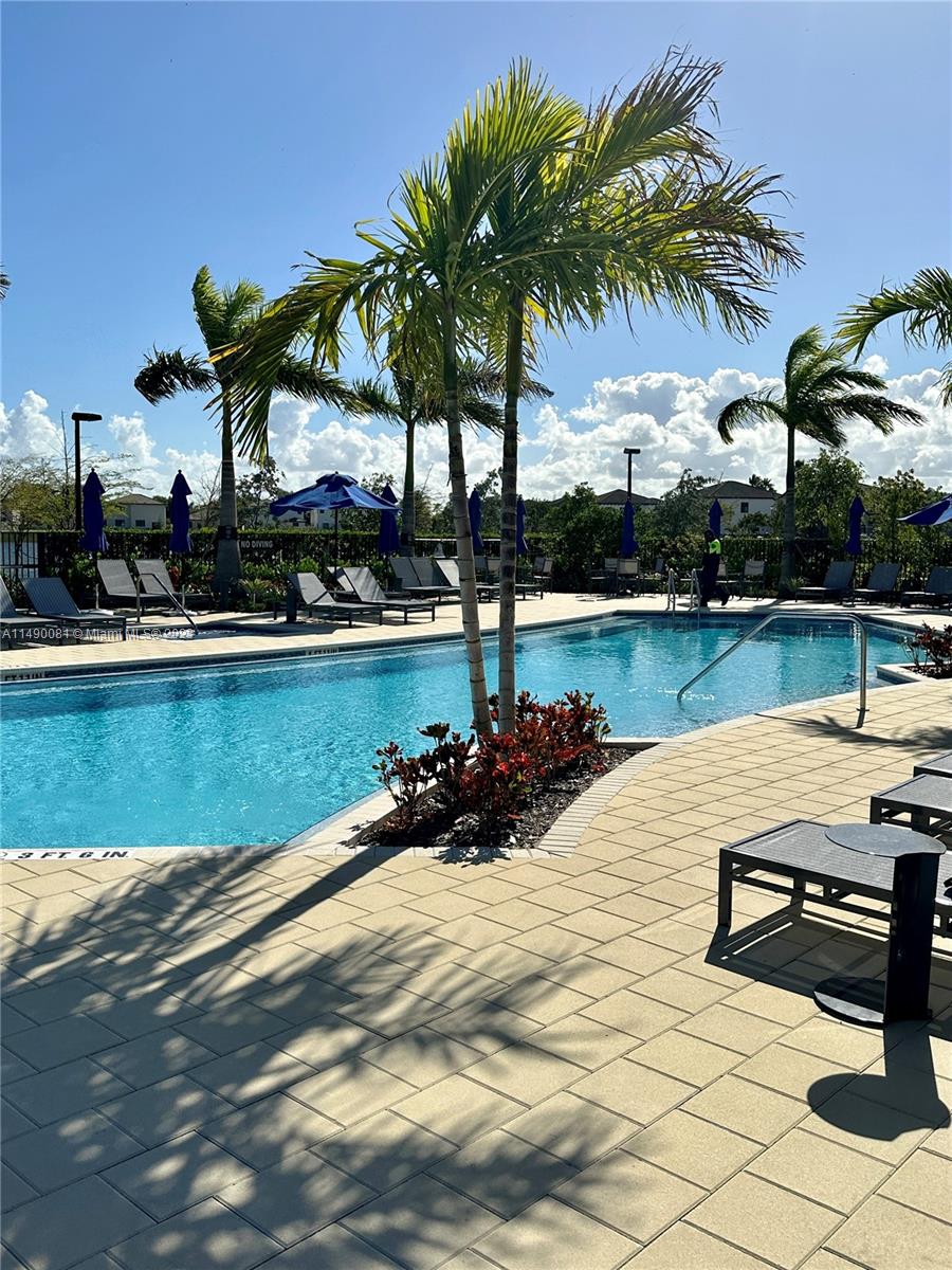 ENCLAVE SOUTH PHASE 2 - Residential