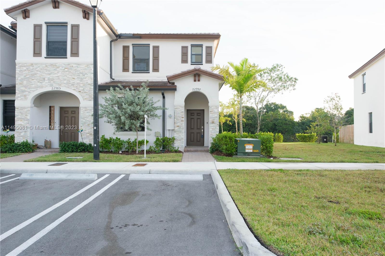 ENCLAVE SOUTH PHASE 2 - Residential