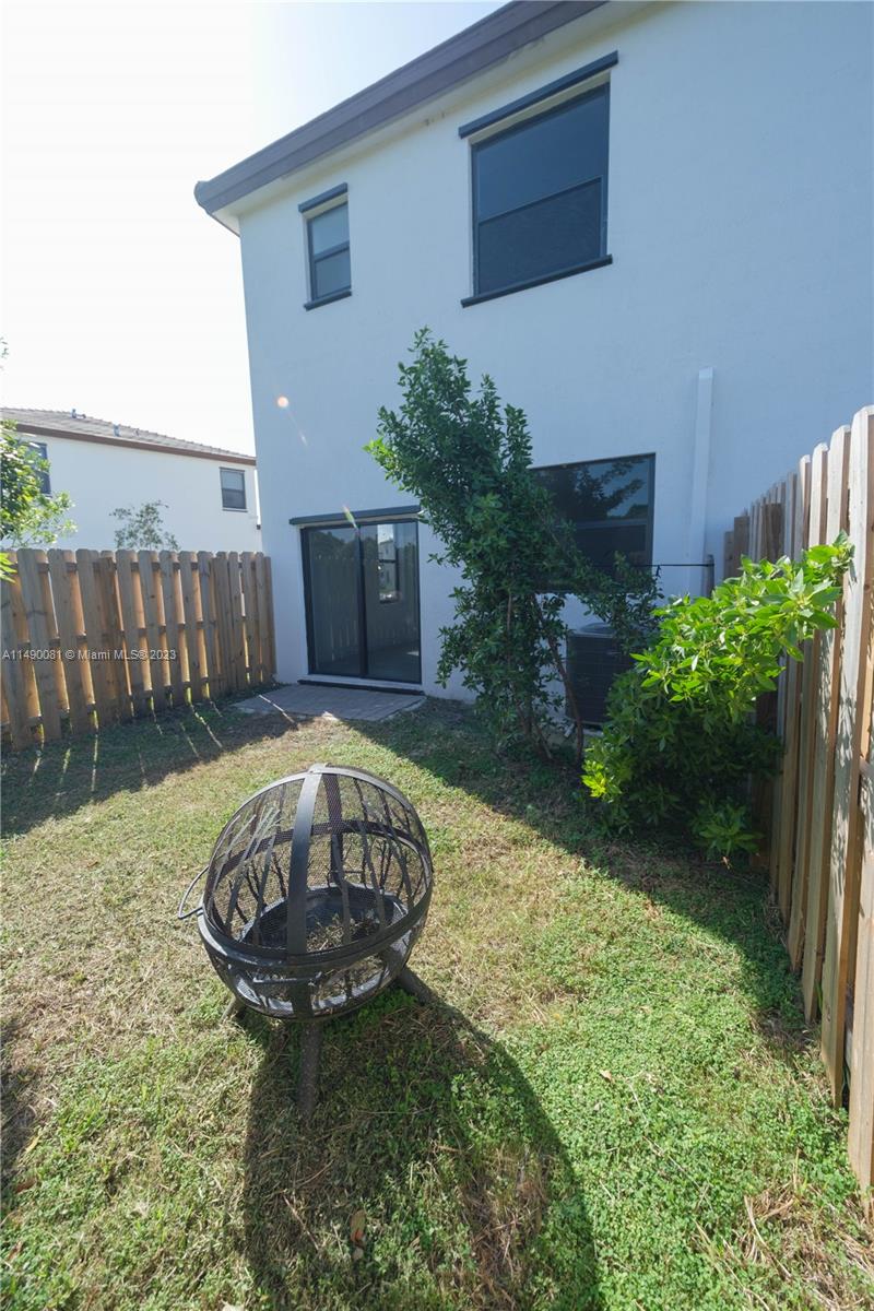 ENCLAVE SOUTH PHASE 2 - Residential