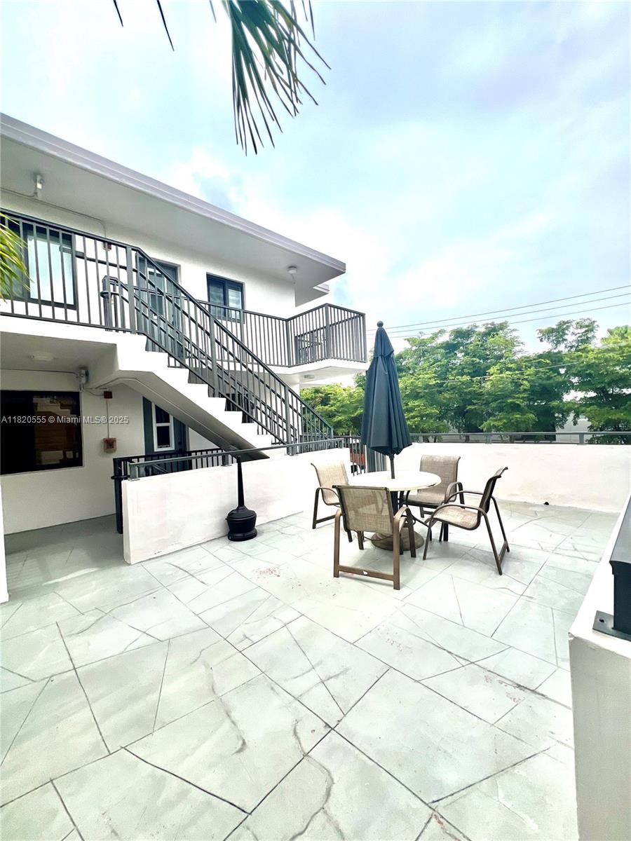 3240 Mary St S207