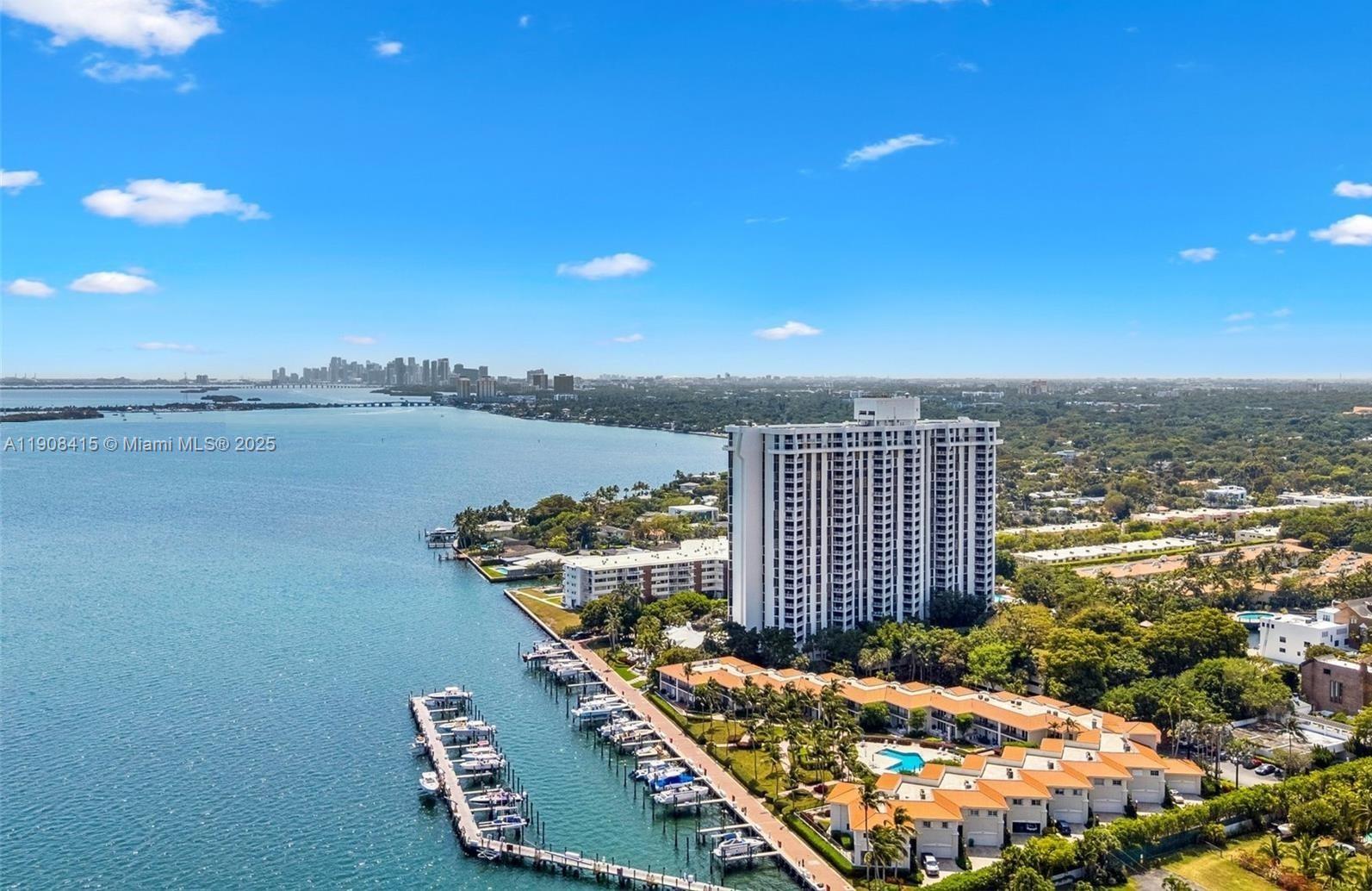 TOWERS OF QUAYSIDE CONDO - Residential