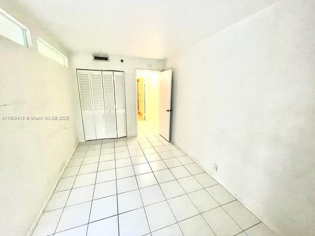 TOWERS OF QUAYSIDE CONDO - Residential