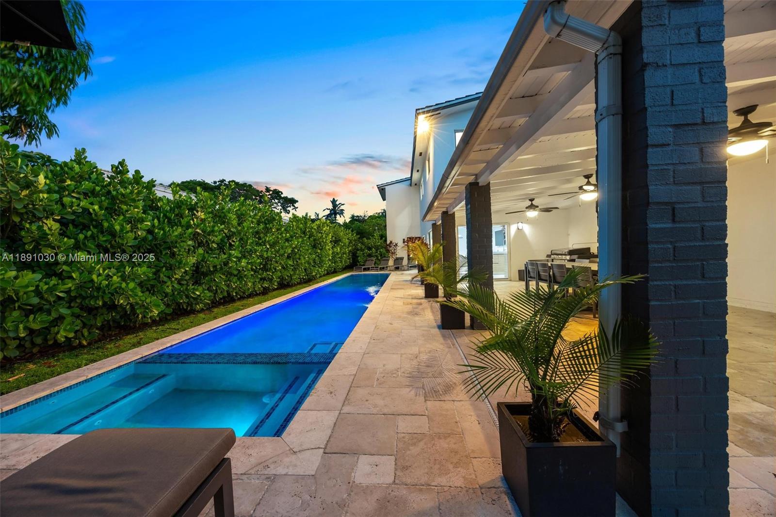 BRICKELLS ESTATES - Residential Lease