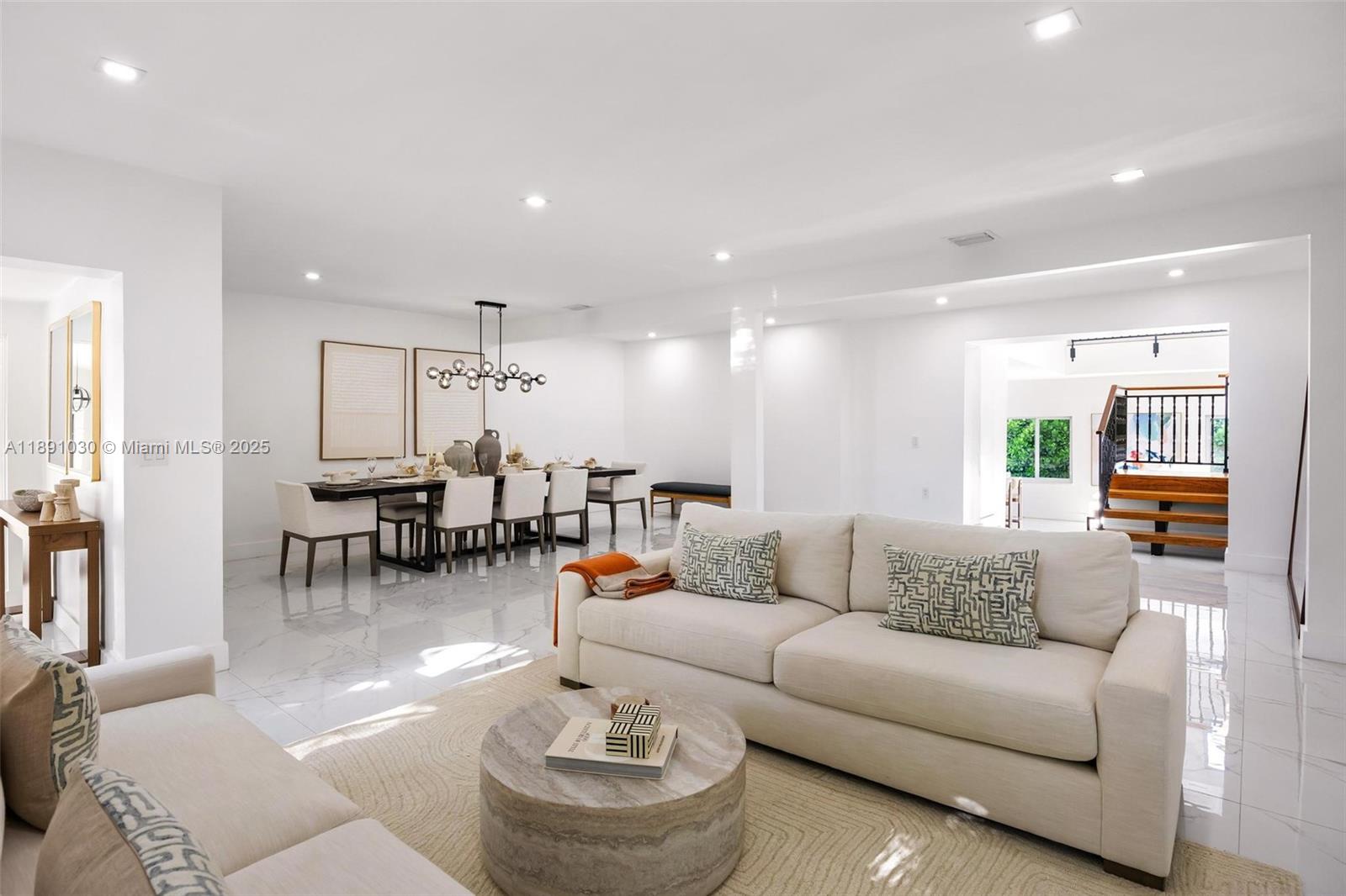 BRICKELLS ESTATES - Residential Lease