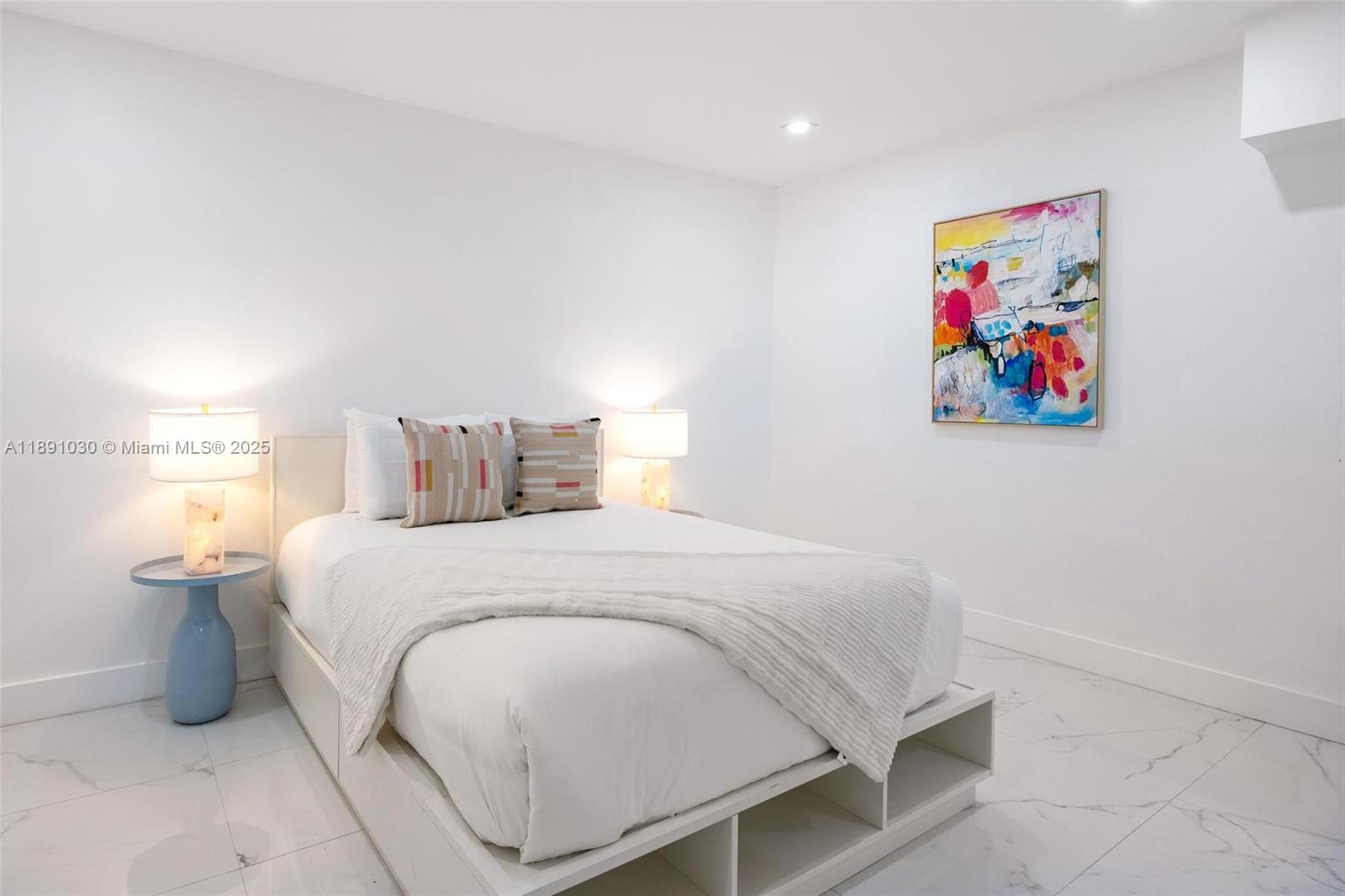BRICKELLS ESTATES - Residential Lease
