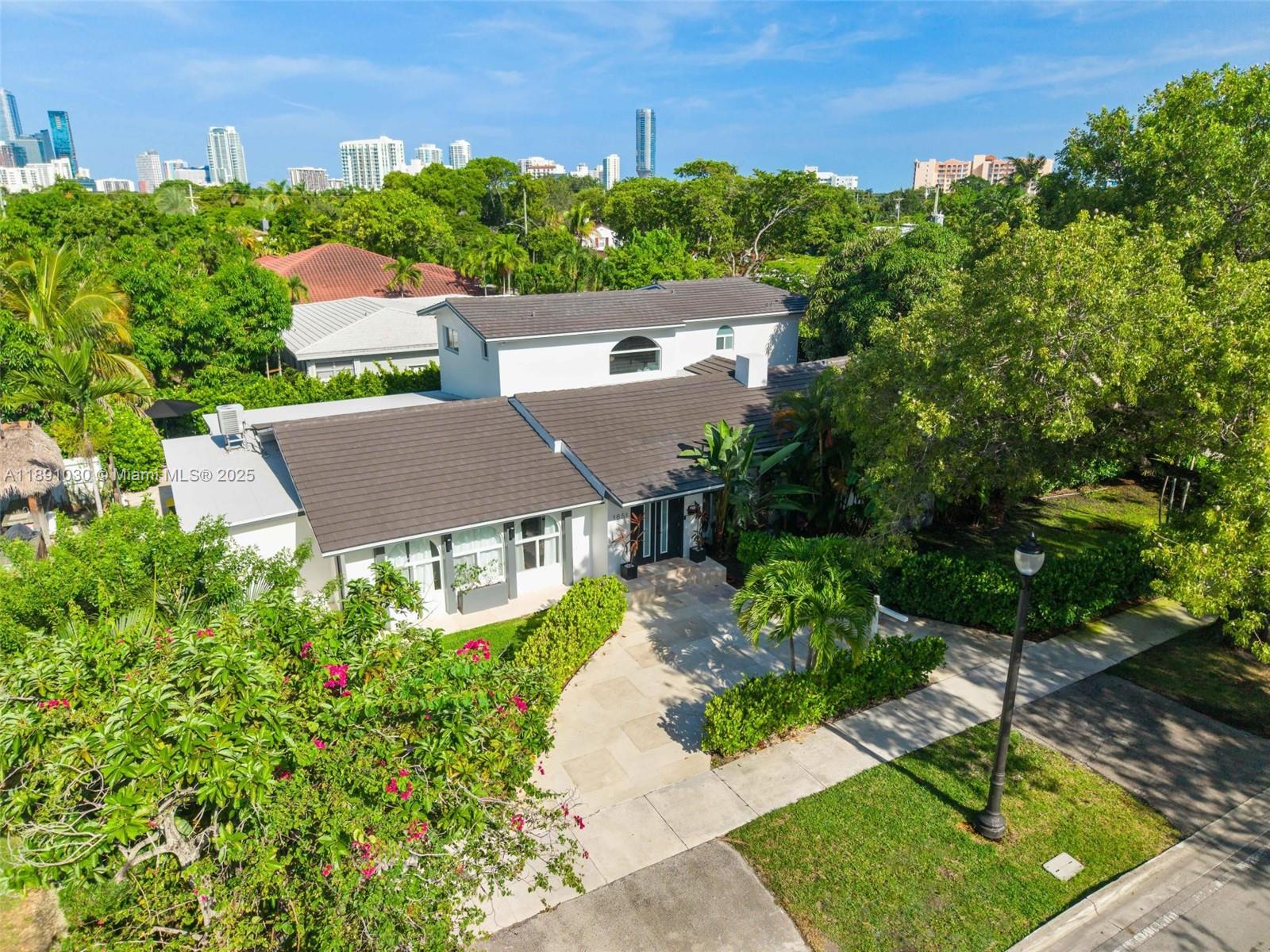 BRICKELLS ESTATES - Residential Lease
