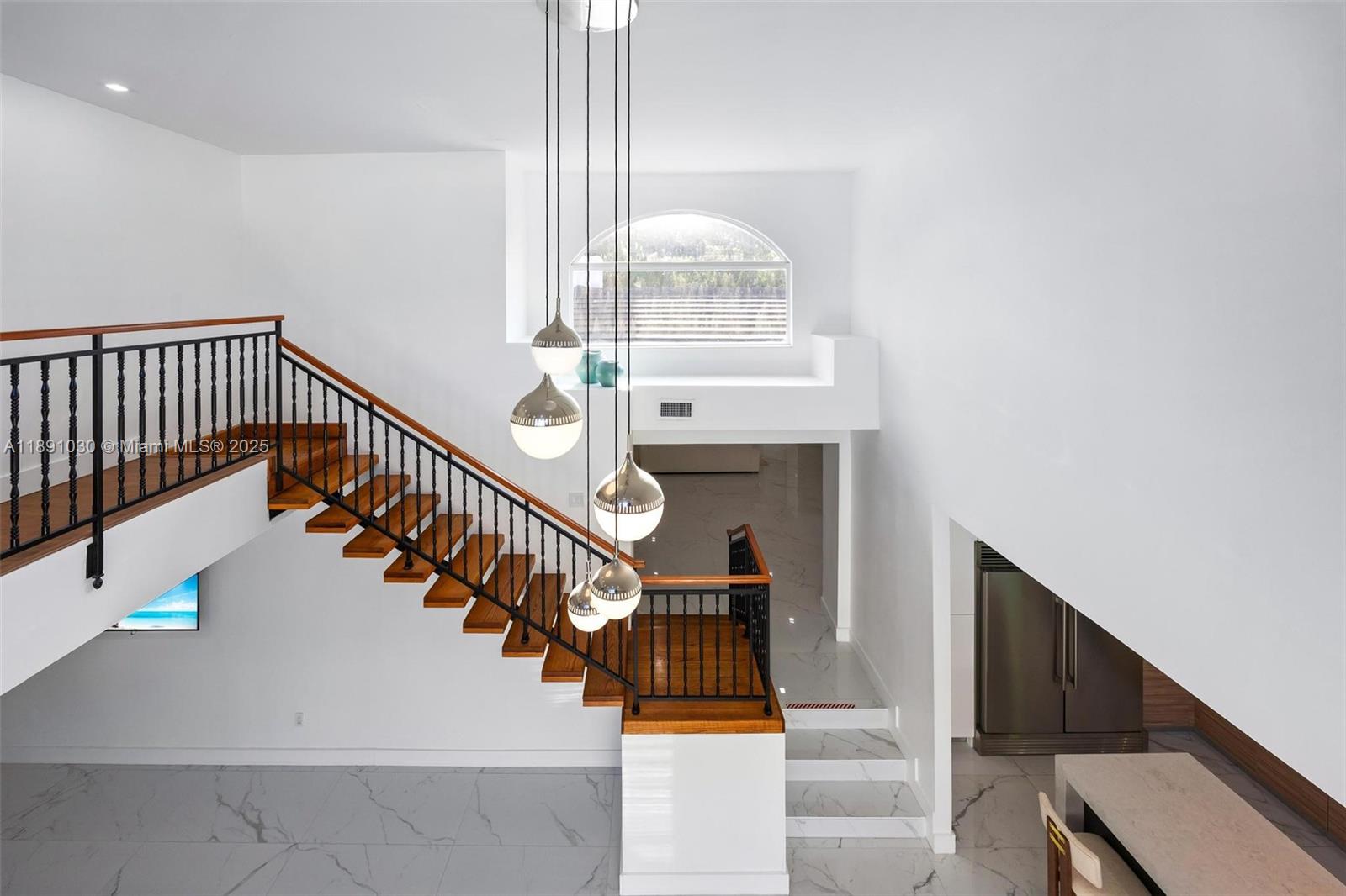 BRICKELLS ESTATES - Residential Lease