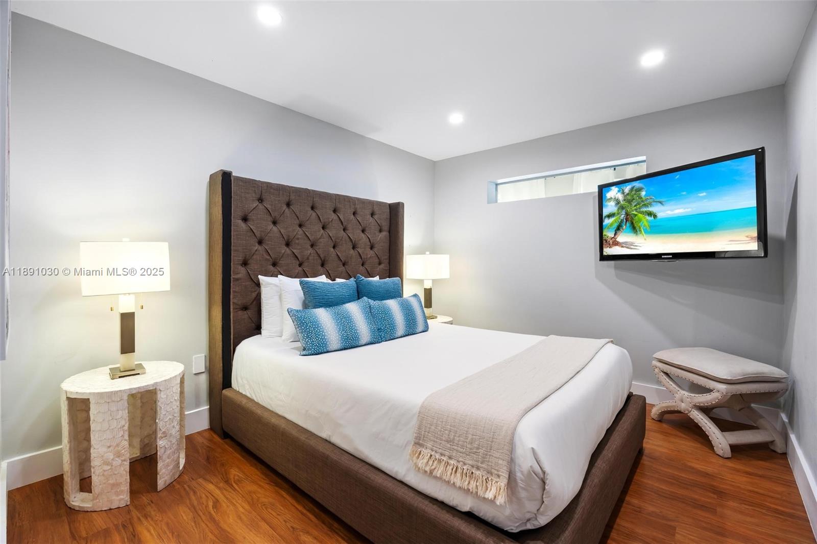 BRICKELLS ESTATES - Residential Lease