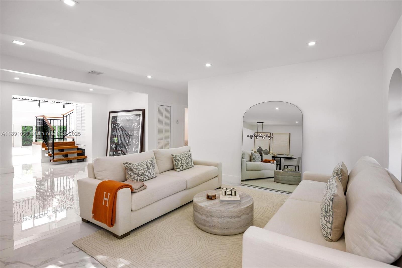 BRICKELLS ESTATES - Residential Lease