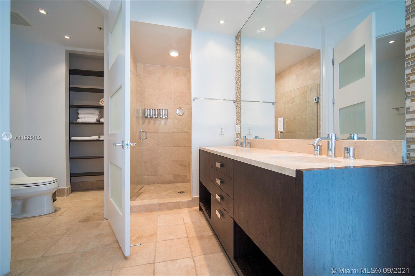 TRUMP ROYALE CONDO - Residential