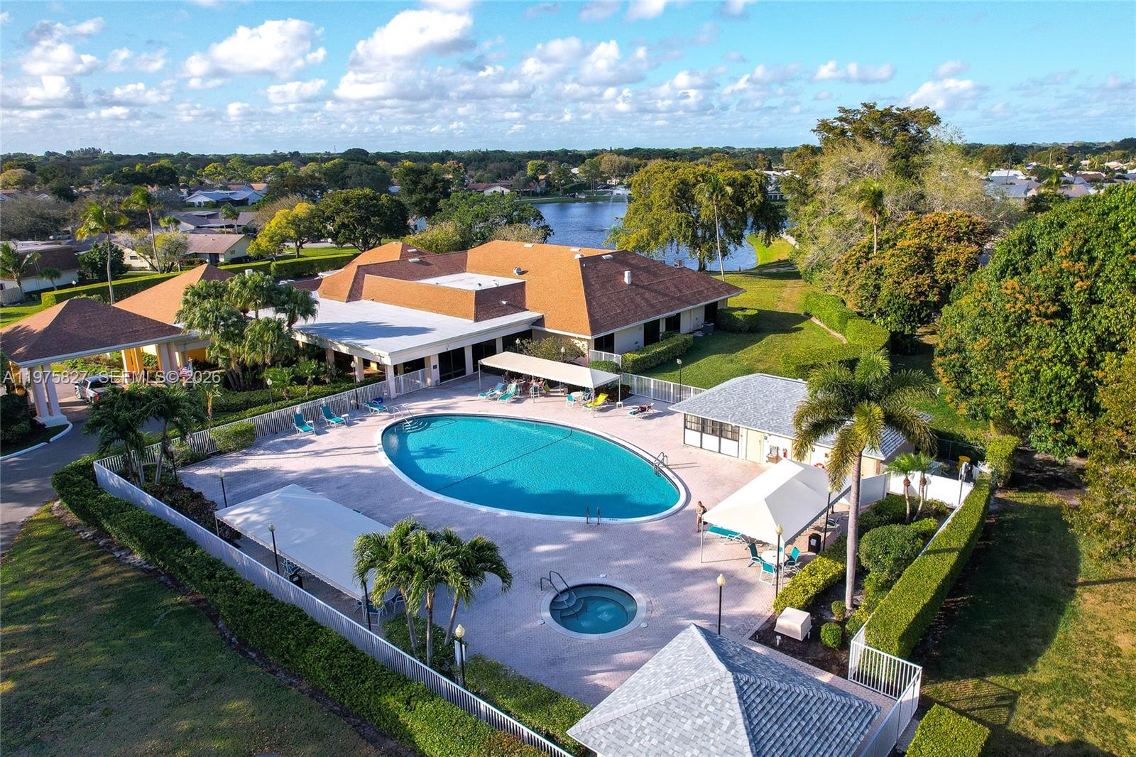 RAINBERRY BAY - Residential