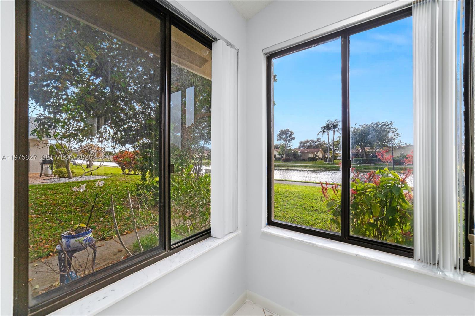 RAINBERRY BAY - Residential